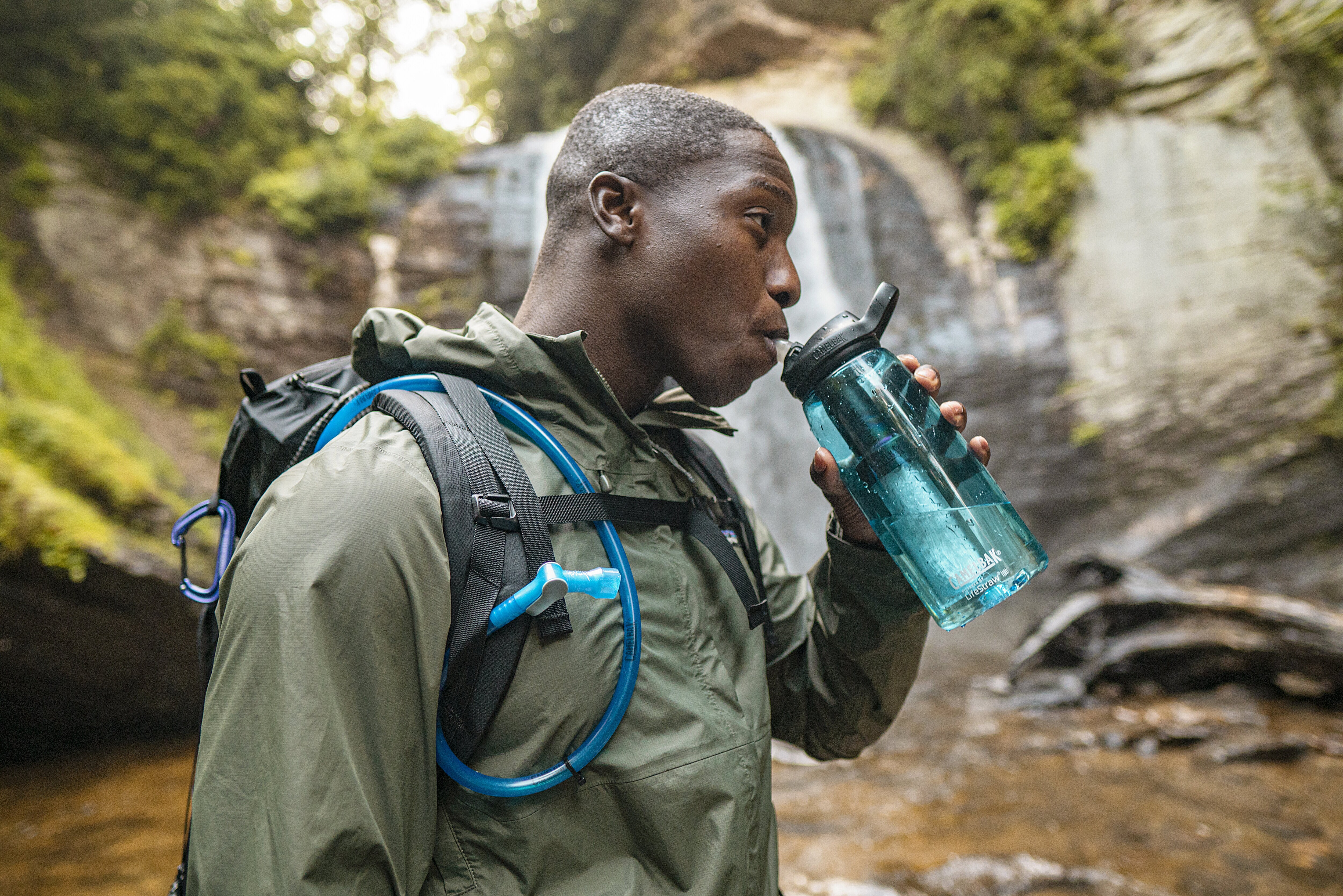 https://www.camelbak.se/pub_docs/files/FilteredbyLifeStraw/_C_M9648.jpg