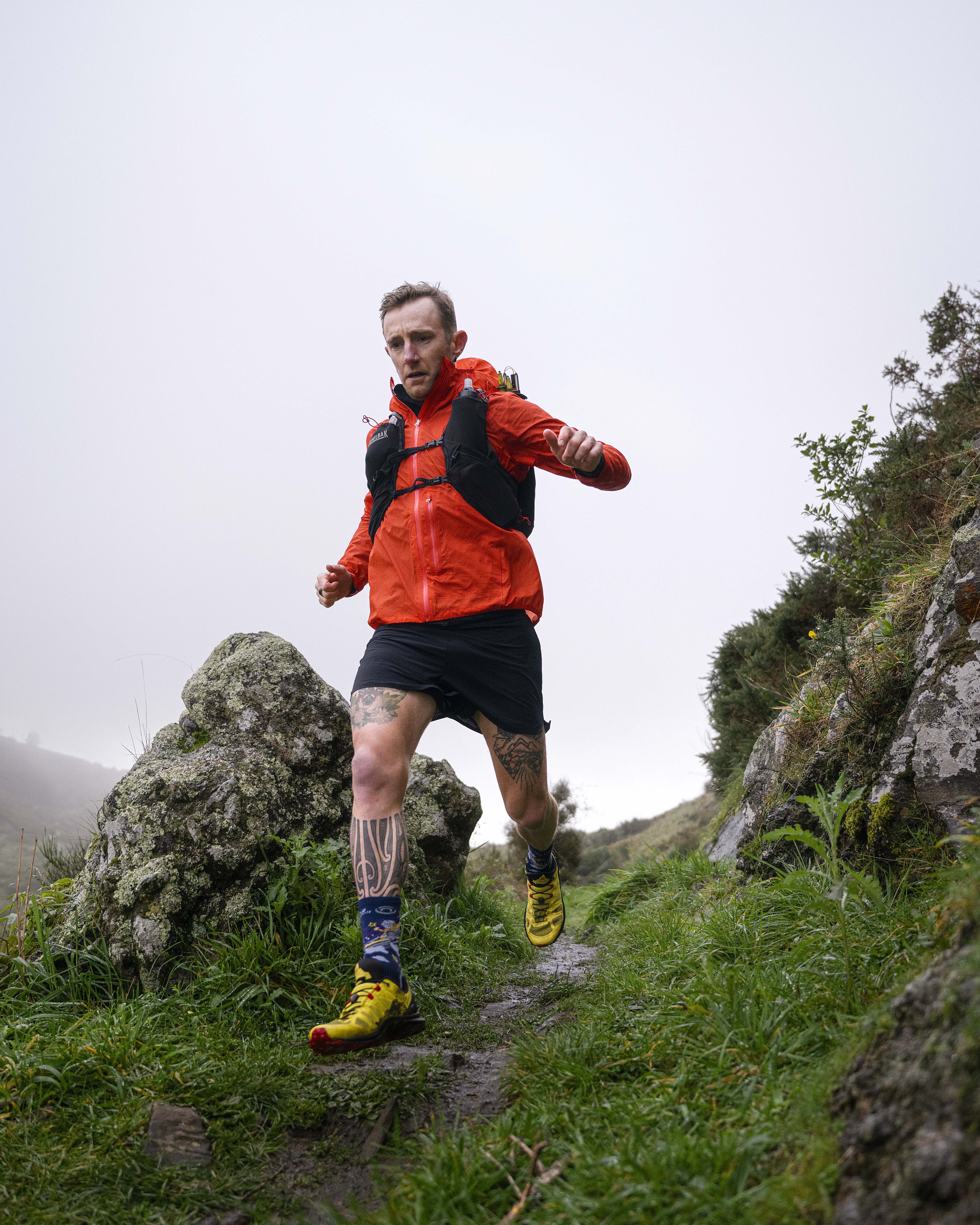 https://www.camelbak.se/pub_docs/files/apex_8x20.jpg